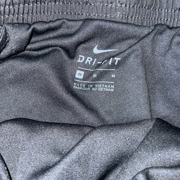 Nike Adidas Girls Athletic Shorts Bundle Size M 11-12 Black Dri-Fit - Picture 4 of 4